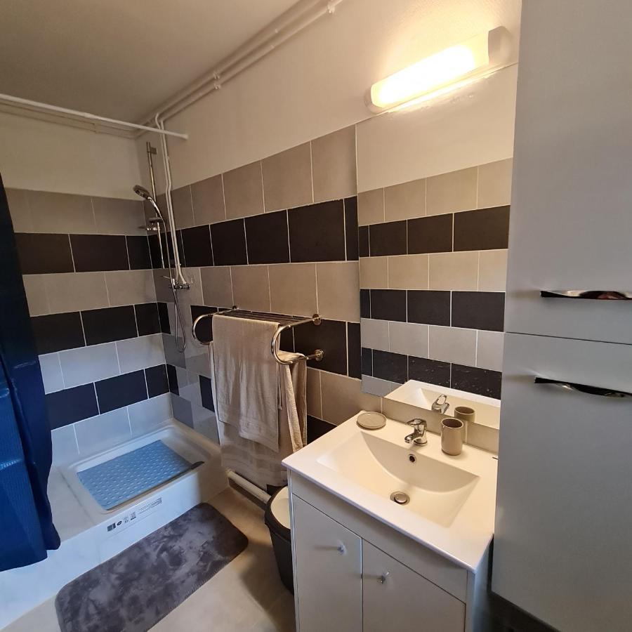 Le Commerce Pont-Sur-Yonne Dış mekan fotoğraf