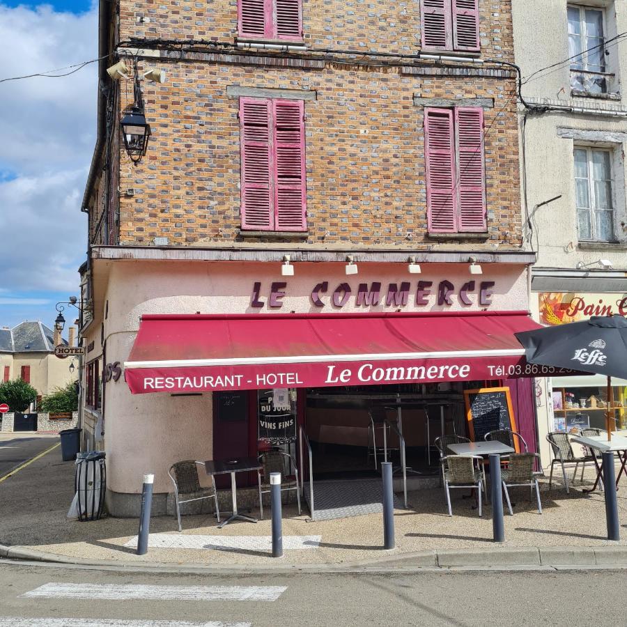 Le Commerce Pont-Sur-Yonne Dış mekan fotoğraf